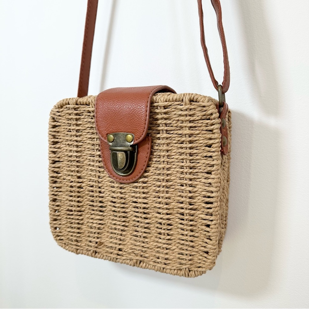 Hoxis Retro Straw Portable Small Box Woven Womens Cross Body Bag